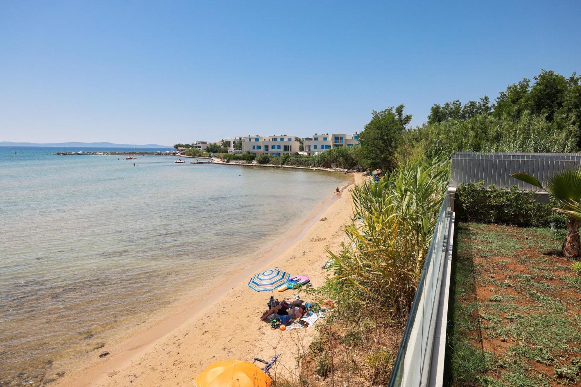 Deluxe Apartments Privlaka On The Sand Exterior photo